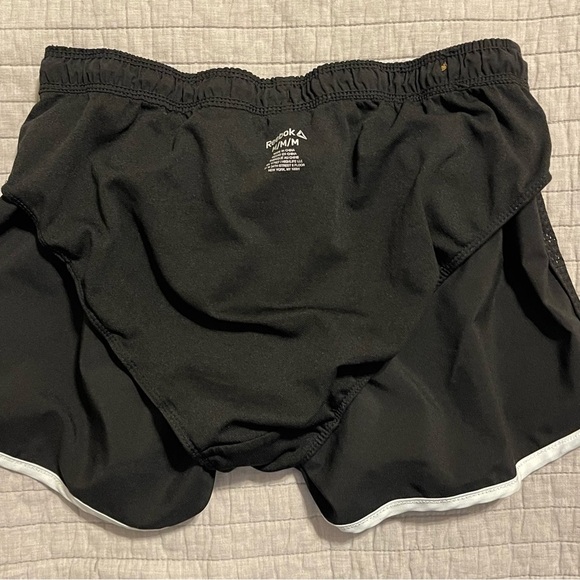 Reebok Women's Active Running Shorts Black, built-In briefs Size Medium - Picture 10 of 10